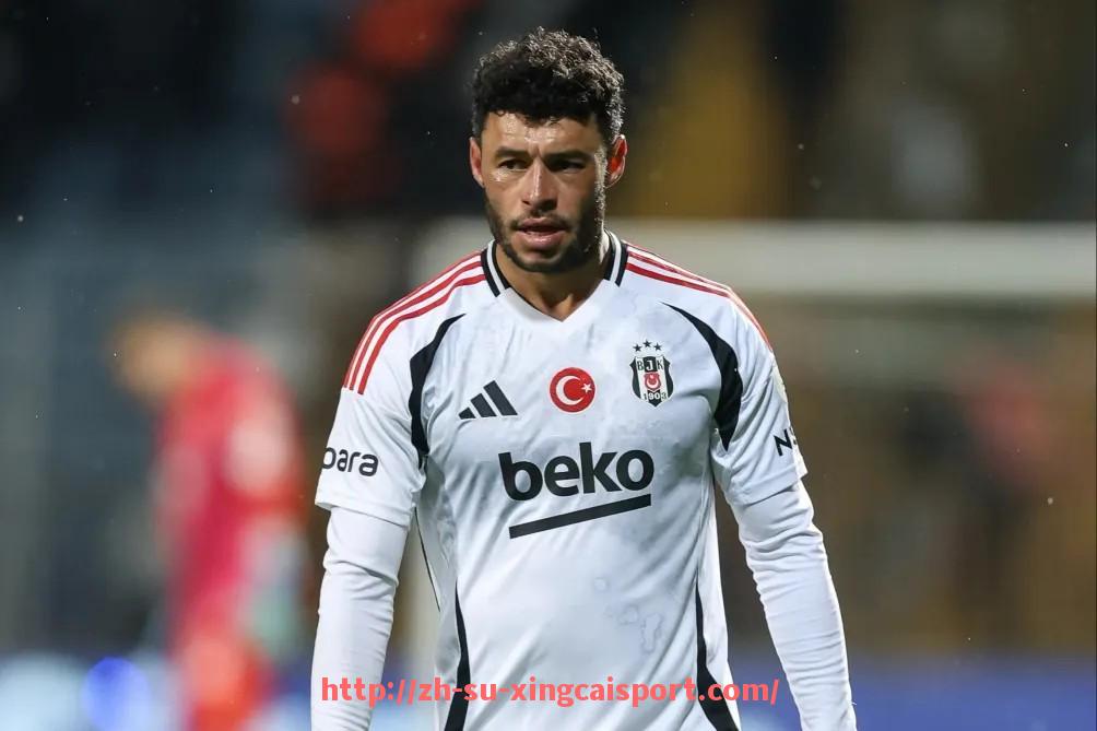 杏彩体育-世俱杯历史最佳守门员个人表现回顾与扑救数据对比